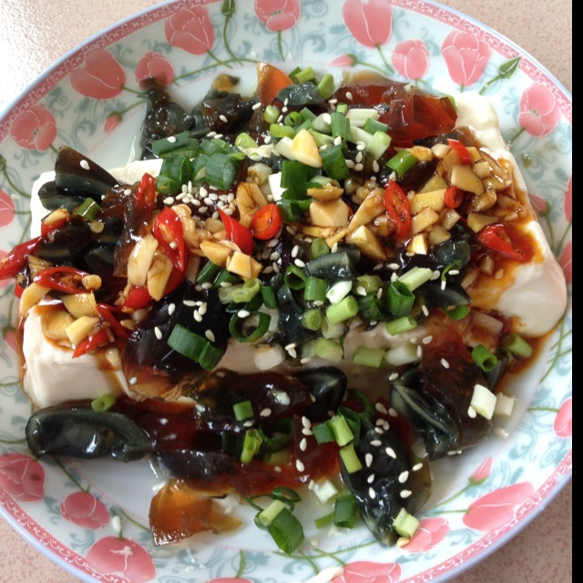 皮蛋豆腐