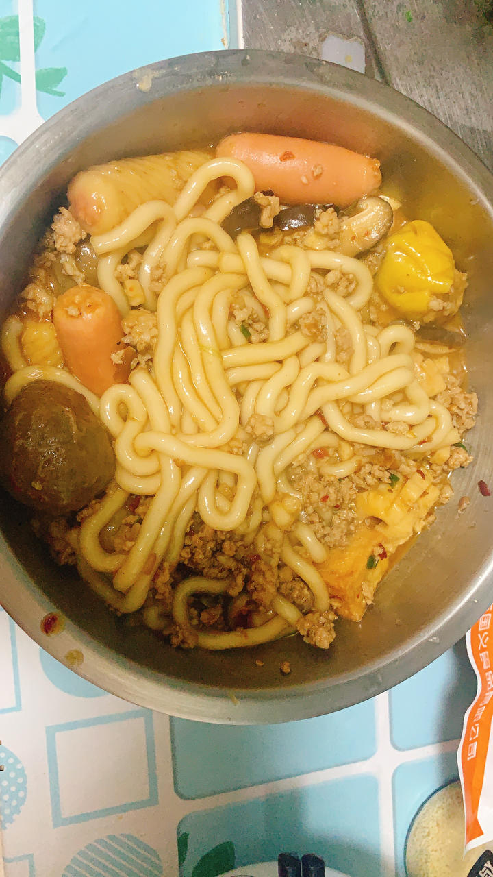 肉末什锦土豆粉