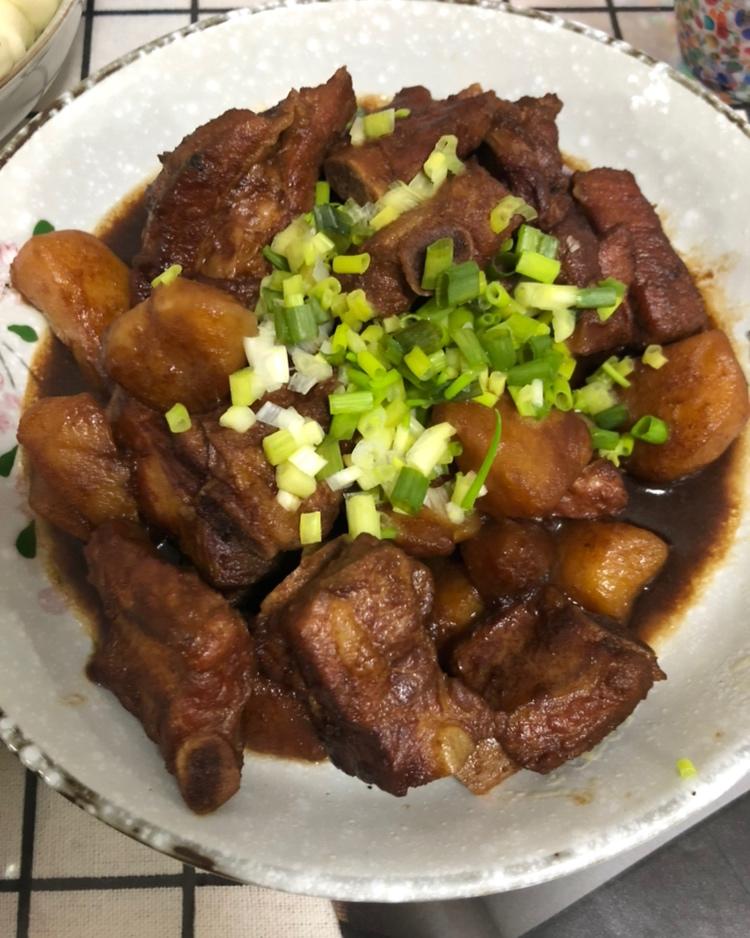 土豆炖排骨
