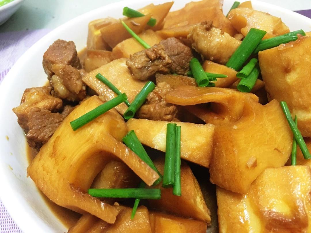 毛笋烧肉的做法