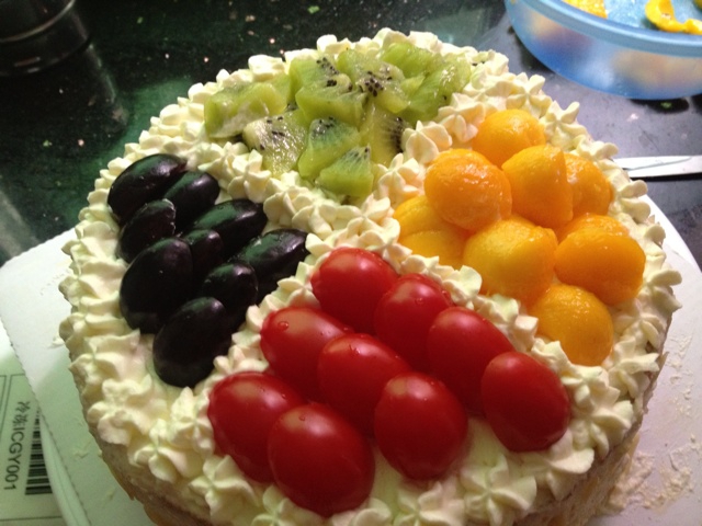 奶油水果装饰蛋糕