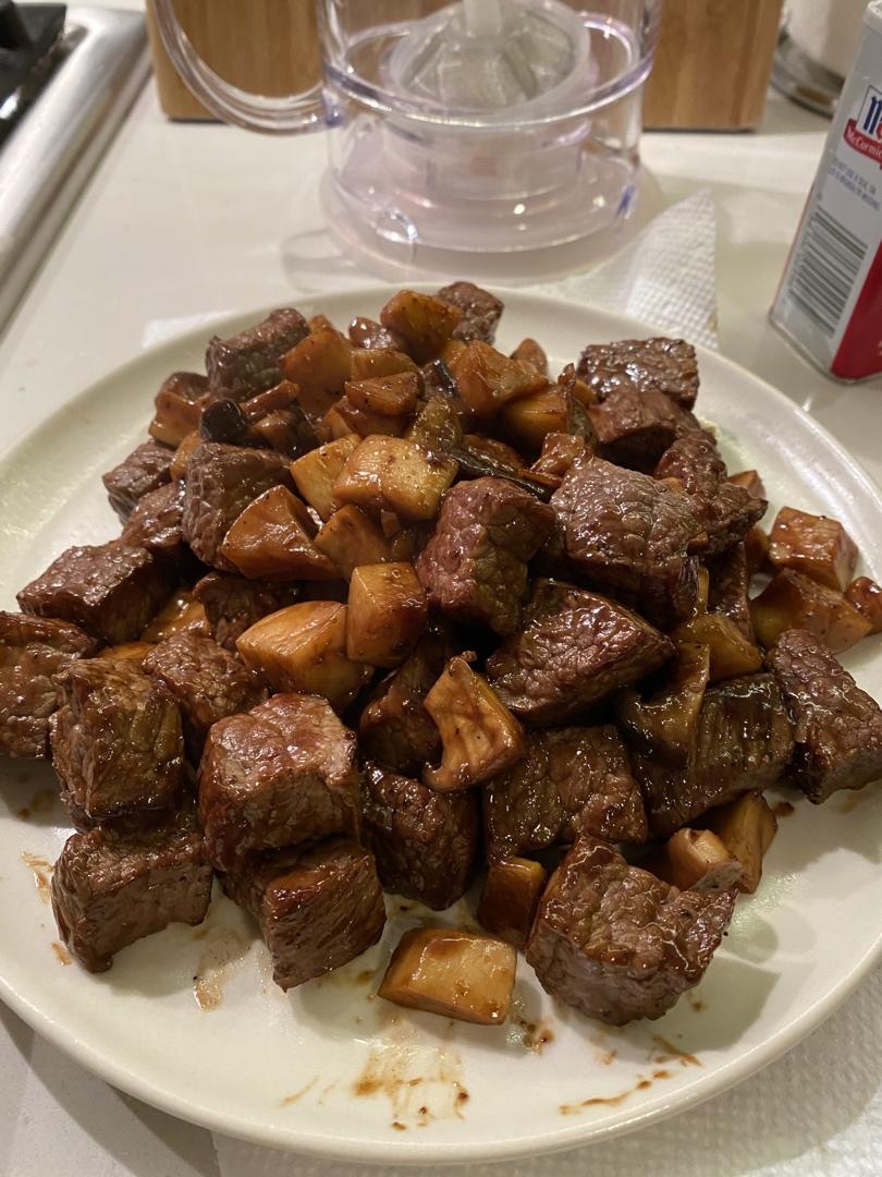 黑胡椒杏鲍菇牛肉粒