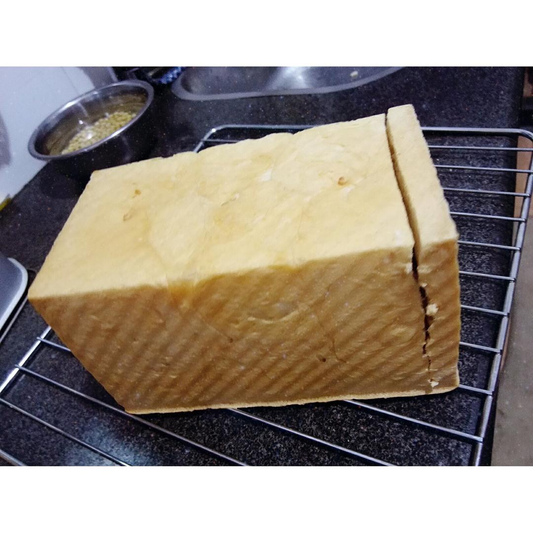 奶香超浓郁的淡奶油吐司（消灭淡奶油）