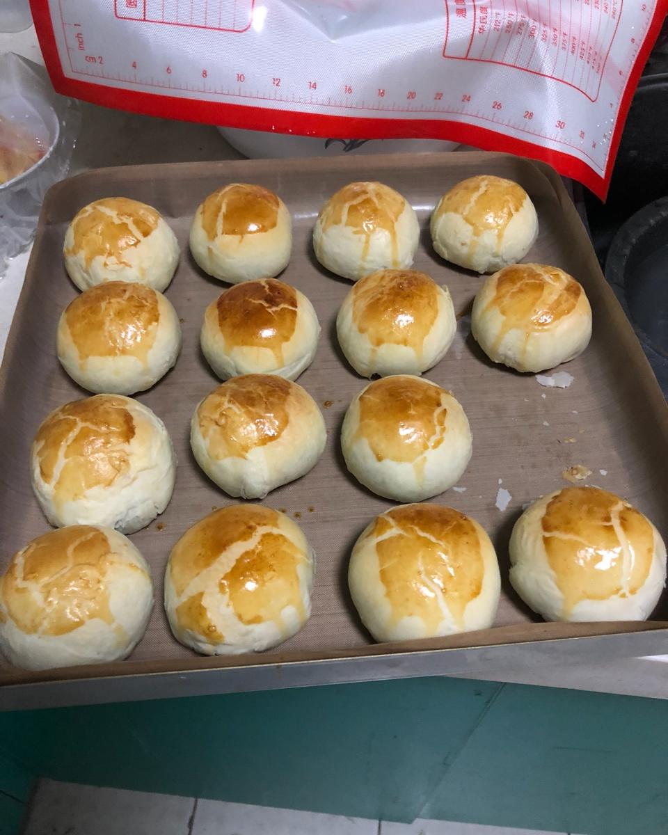 麻薯肉松蛋黄酥
