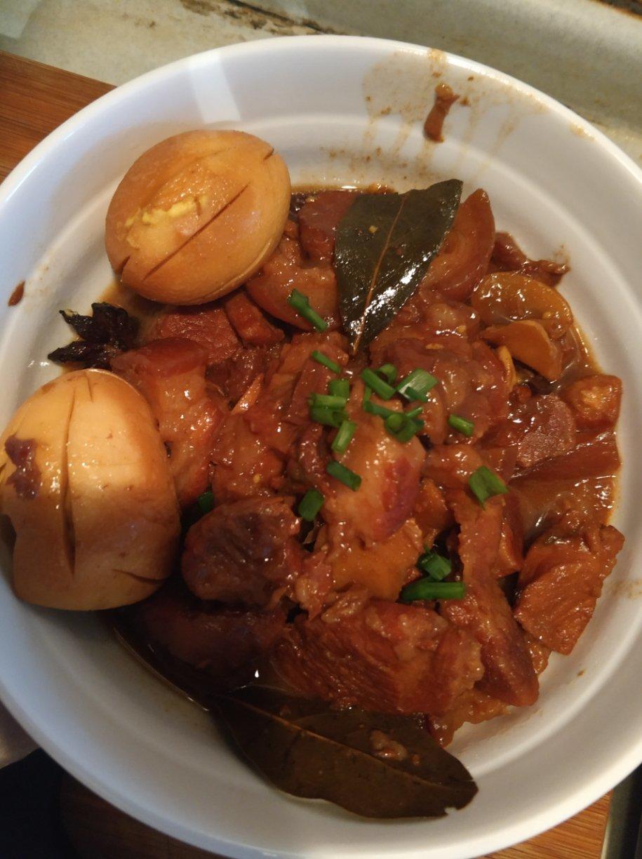 加了鹌鹑蛋后，这盘红烧肉，美味的逆天啦——鹌鹑蛋烧肉（孔瑶食谱）