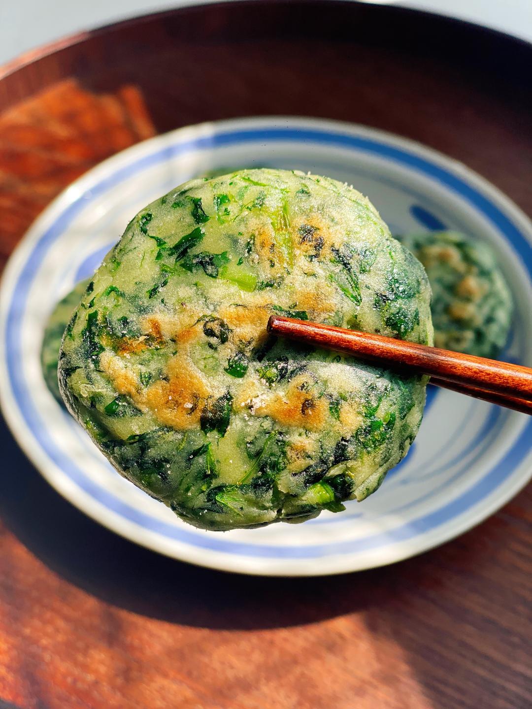 【春季美食】野菜草头饼草籽宁波火腿肠糯米粉外酥里嫩糯叽叽早餐的