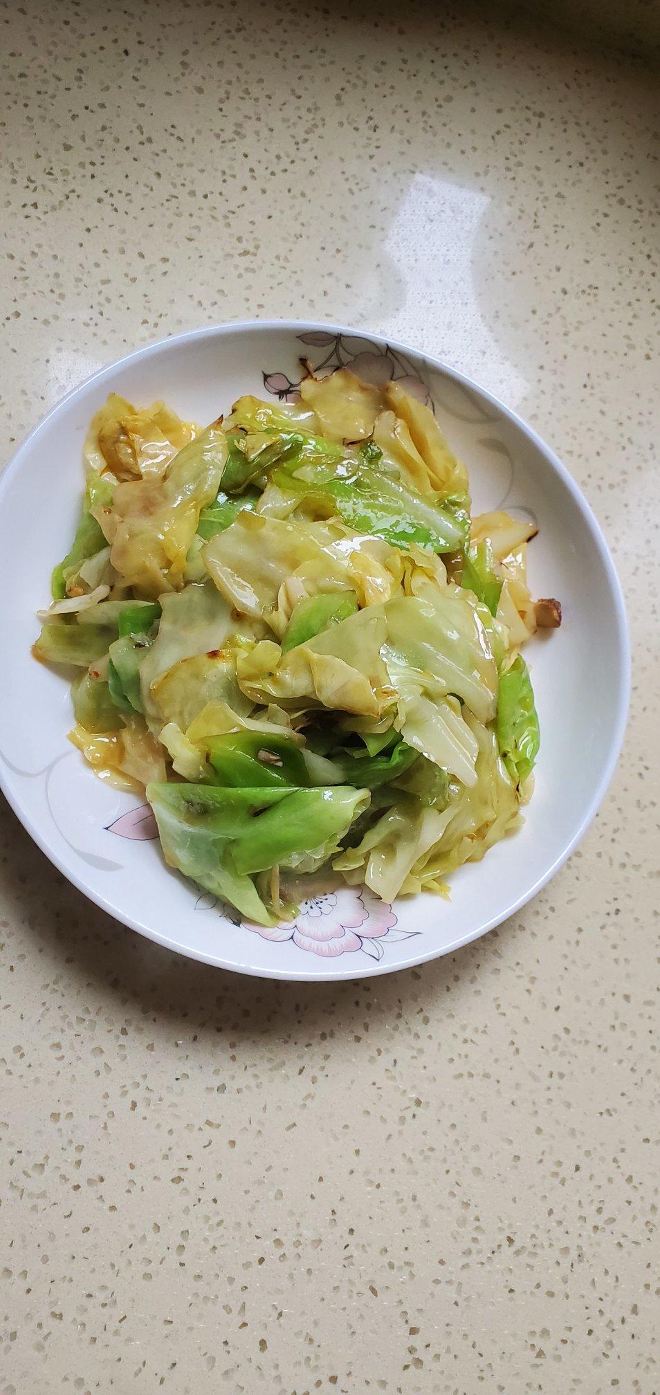 厨师长教你：“手撕包菜”的家常做法,简单又不失美味