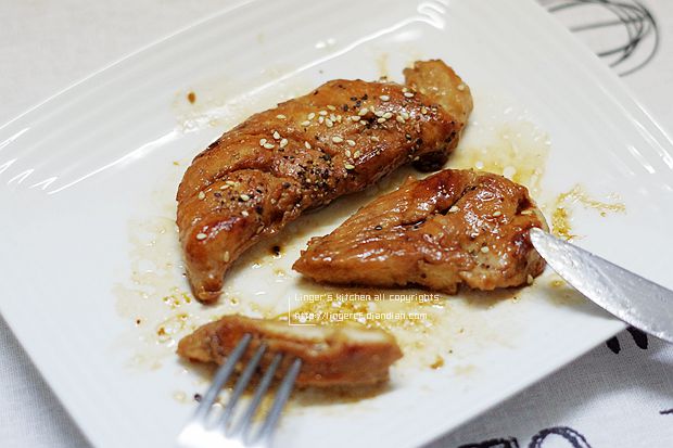 酷炫屌炸天好吃的煎鸡胸肉（香蒜蜂蜜煎鸡胸肉）