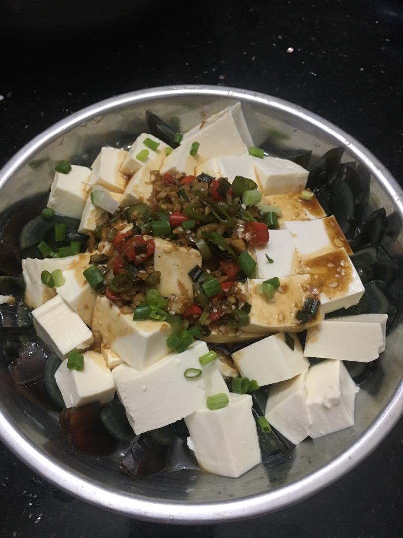 皮蛋拌豆腐（从这道菜说起，如何拌出好吃的凉拌菜）