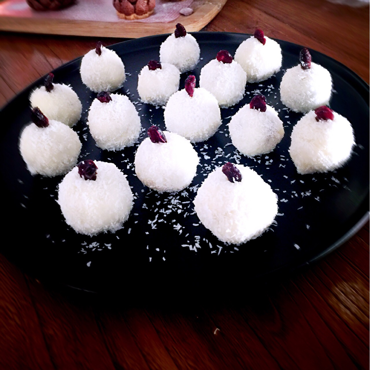 椰蓉山药红果球