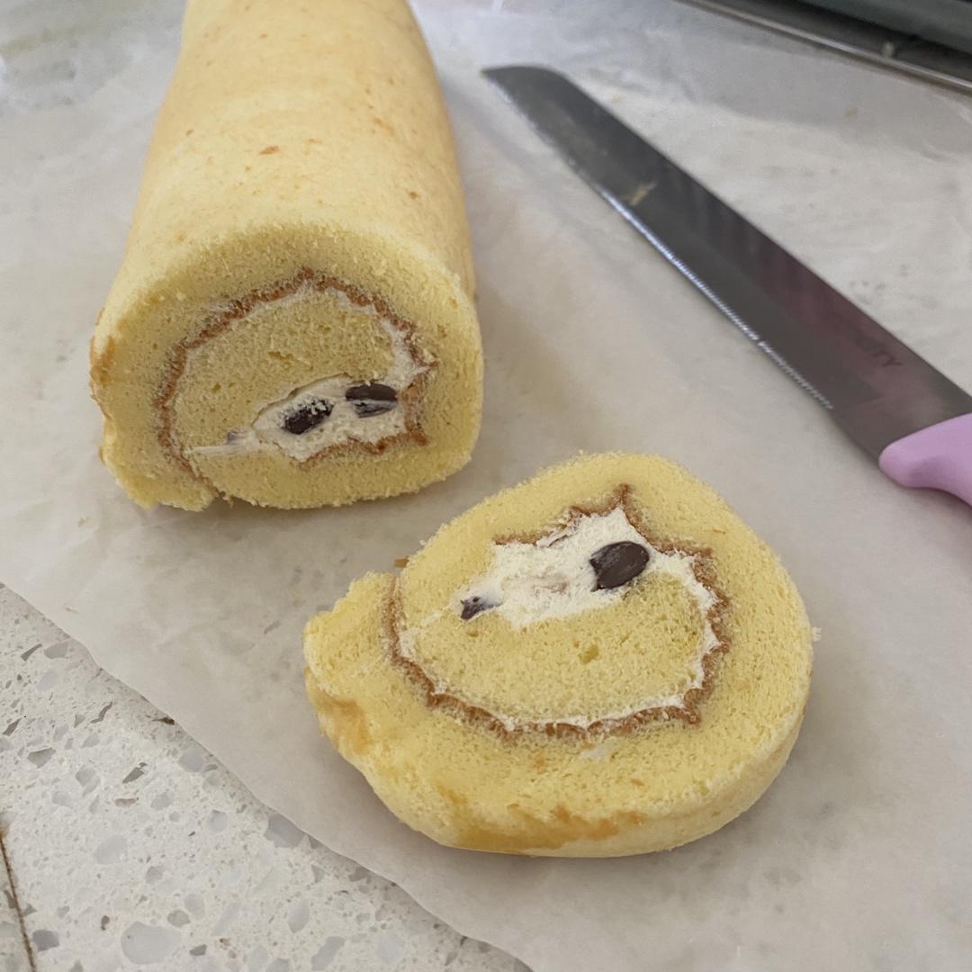 超详细的瑞士卷奶油蛋糕卷原味蛋糕卷的制作方法 饱满不掉皮不开裂（附模具换算方法）