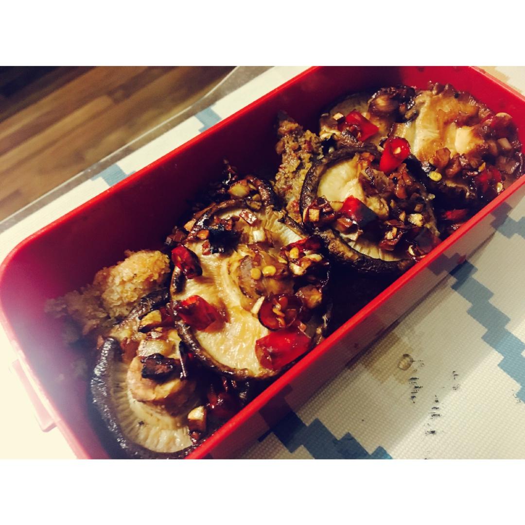 蒜蓉孜然烤香菇