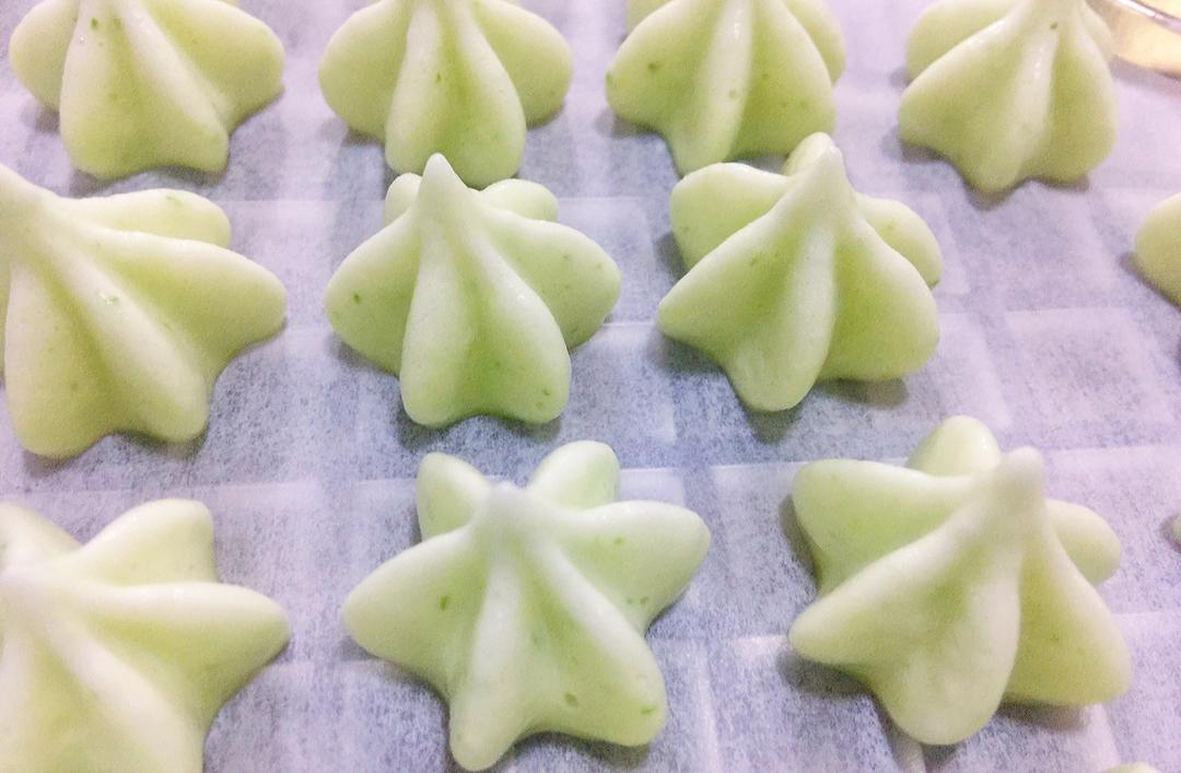 迷人的火龙果溶豆酸奶溶豆宝宝辅食