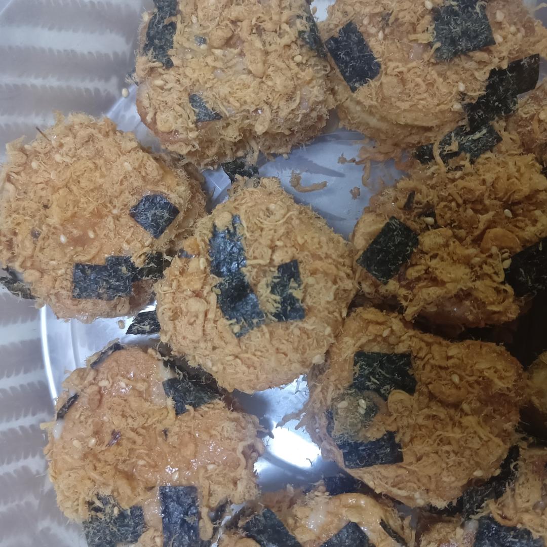 美味海苔肉松小贝
