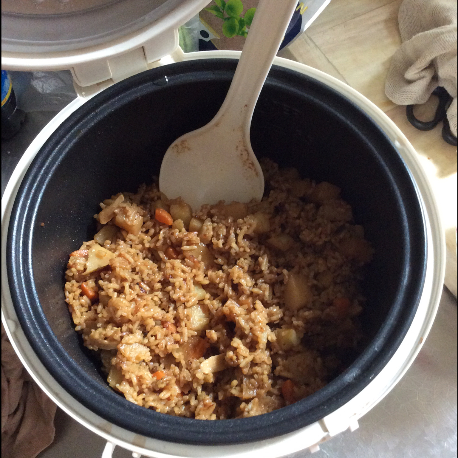 土豆焖饭（电饭锅版）