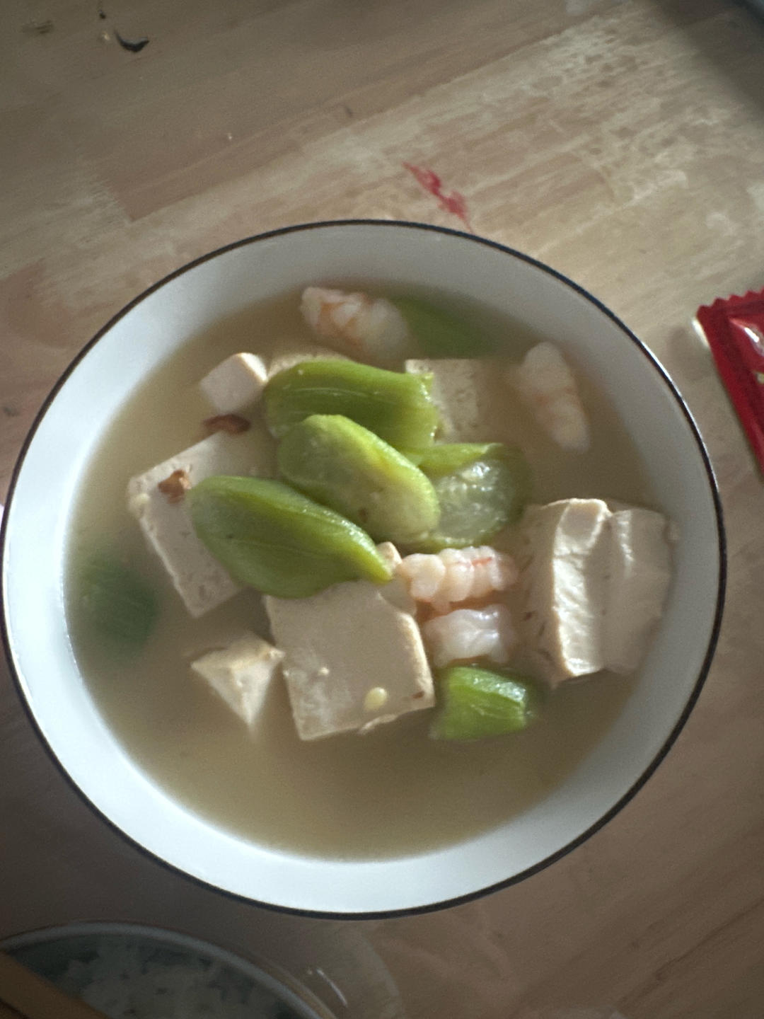 丝瓜虾仁豆腐汤