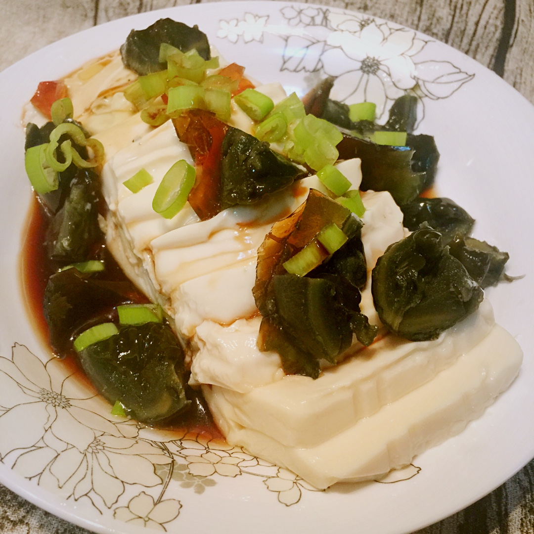 皮蛋豆腐