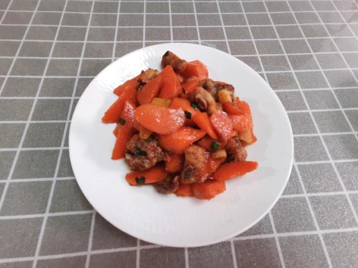 胡萝卜烧排骨