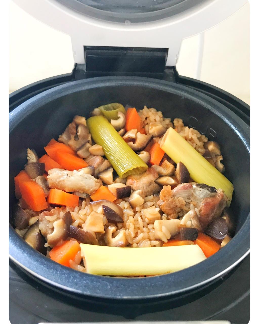 喷香排骨焖饭