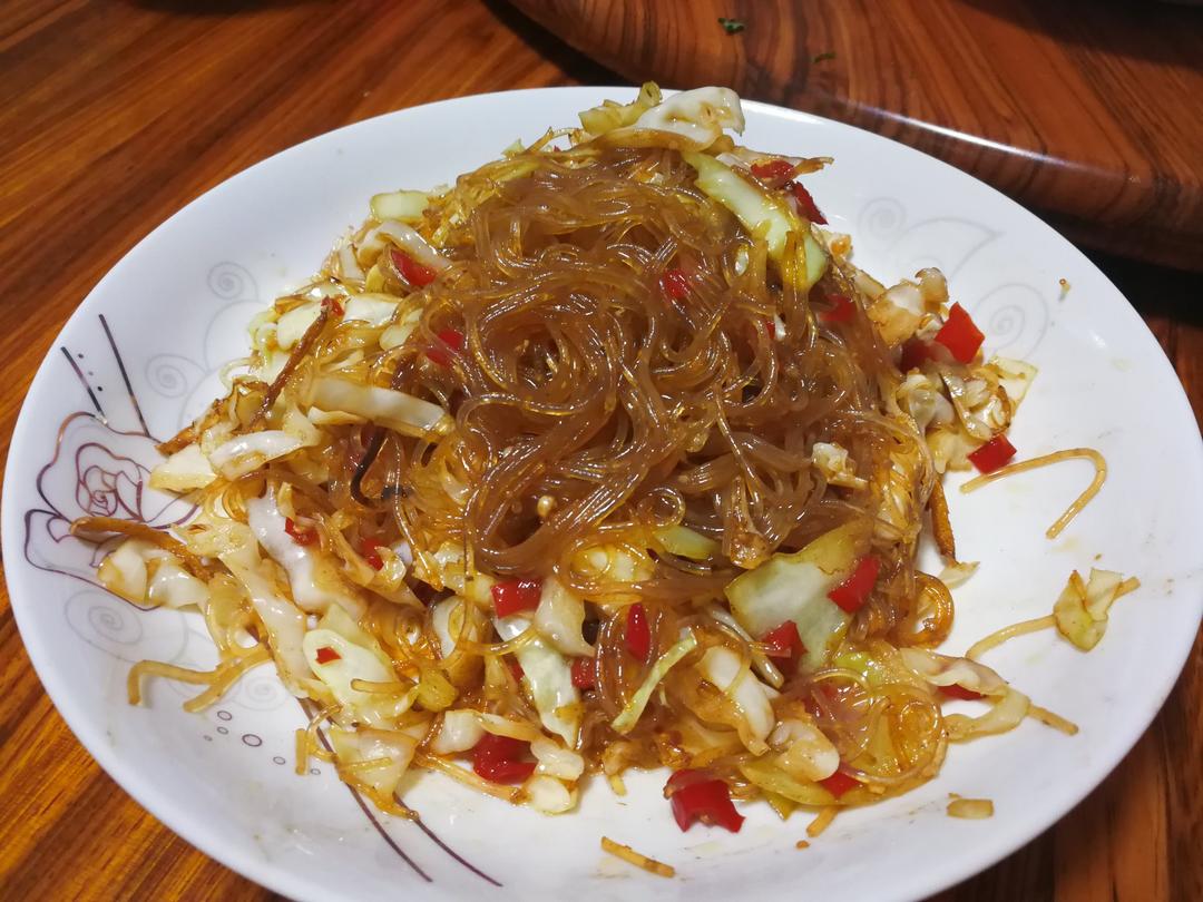 卷心菜炒粉丝 Glass noodles with Cabbage