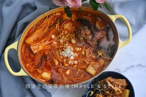韩式辣白菜猪骨汤的做法 步骤11