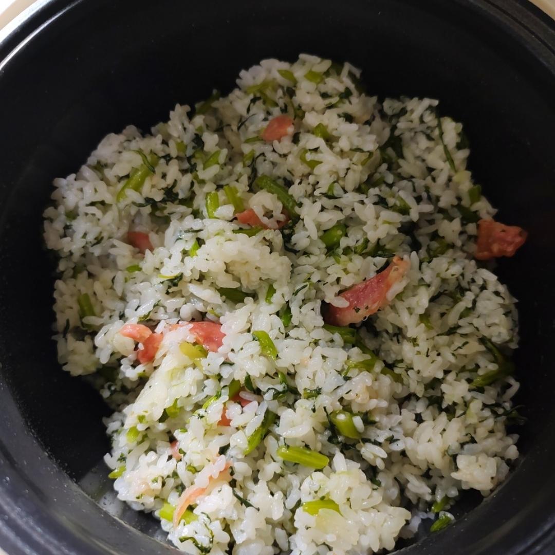 茼蒿香肠菜饭