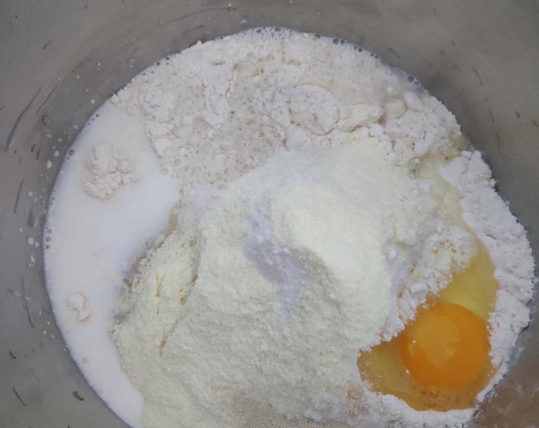 纯奶手撕吐司的做法 步骤1