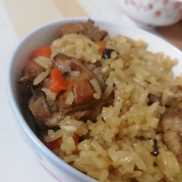 喷香排骨焖饭（爆好吃）