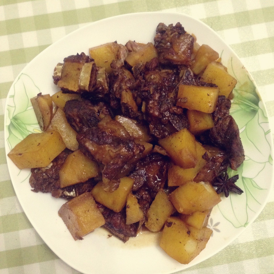 土豆炖排骨