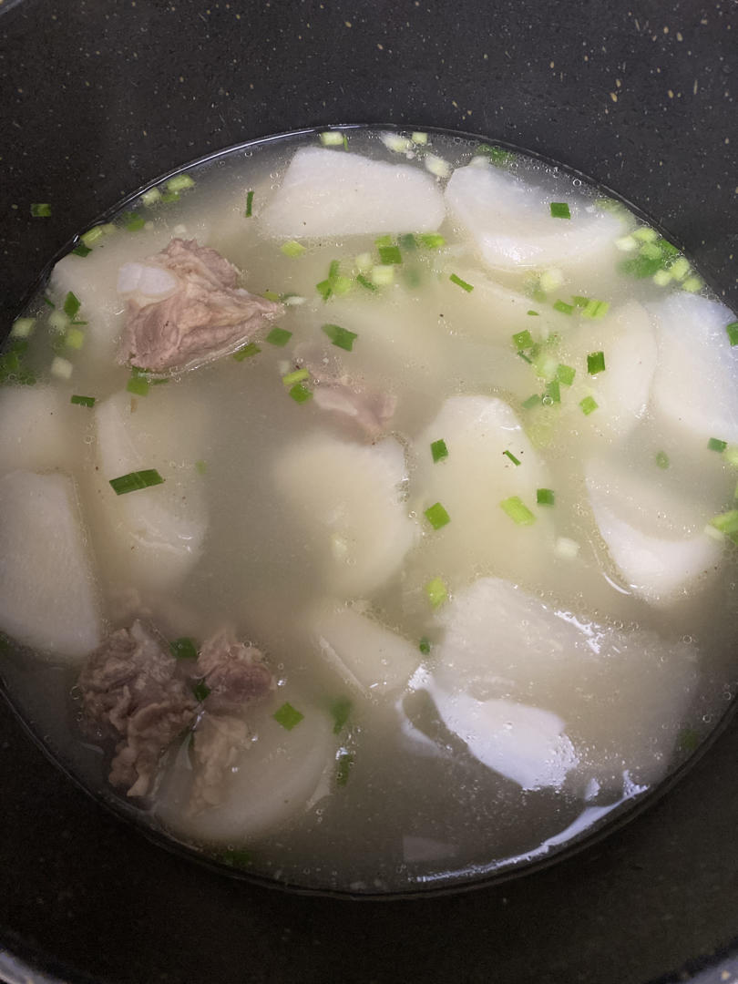 萝卜炖排骨-秋冬懒人汤