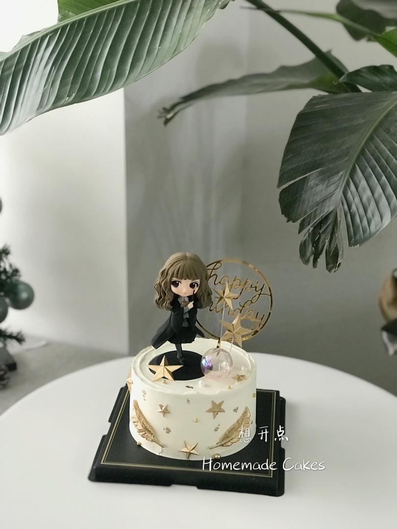 淡奶油装饰蛋糕