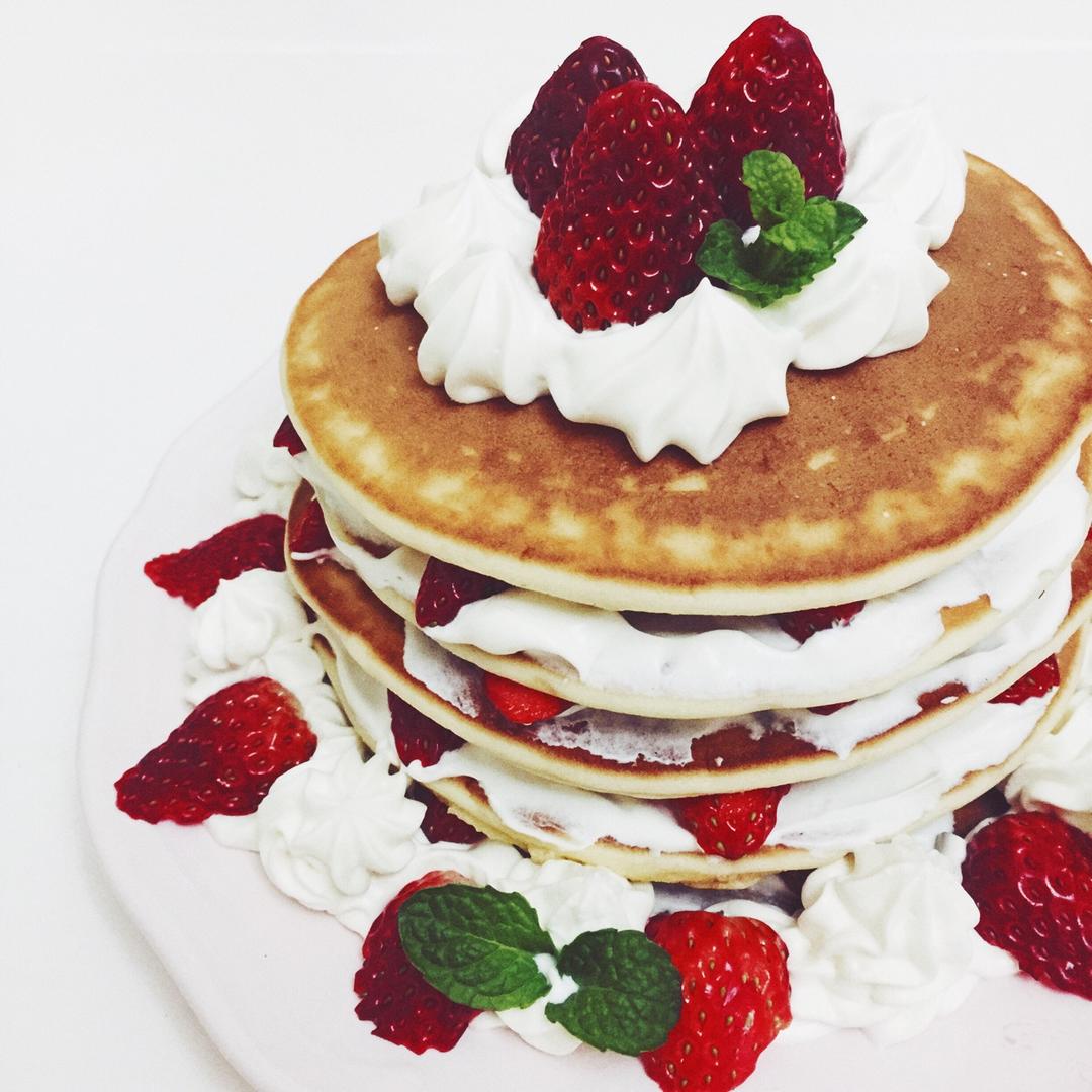 Pancake草莓奶油蛋糕