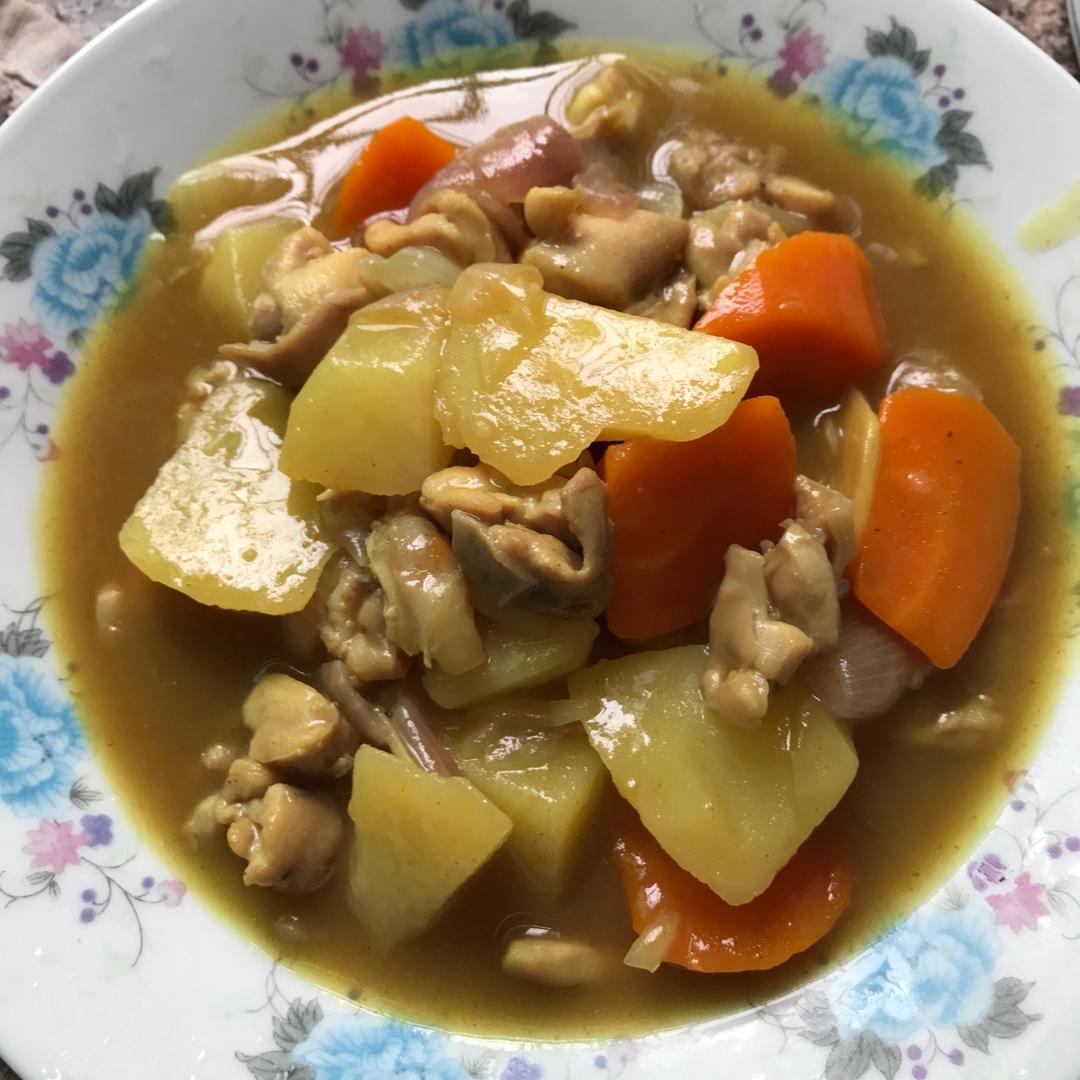 咖喱鸡肉饭