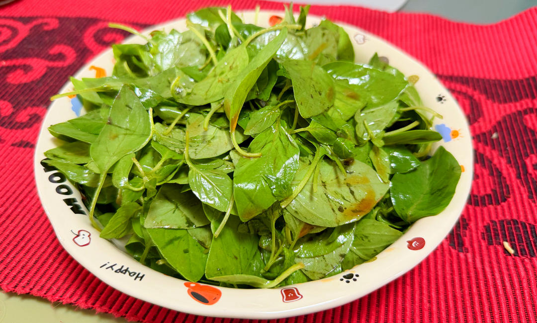 凉拌荆芥
