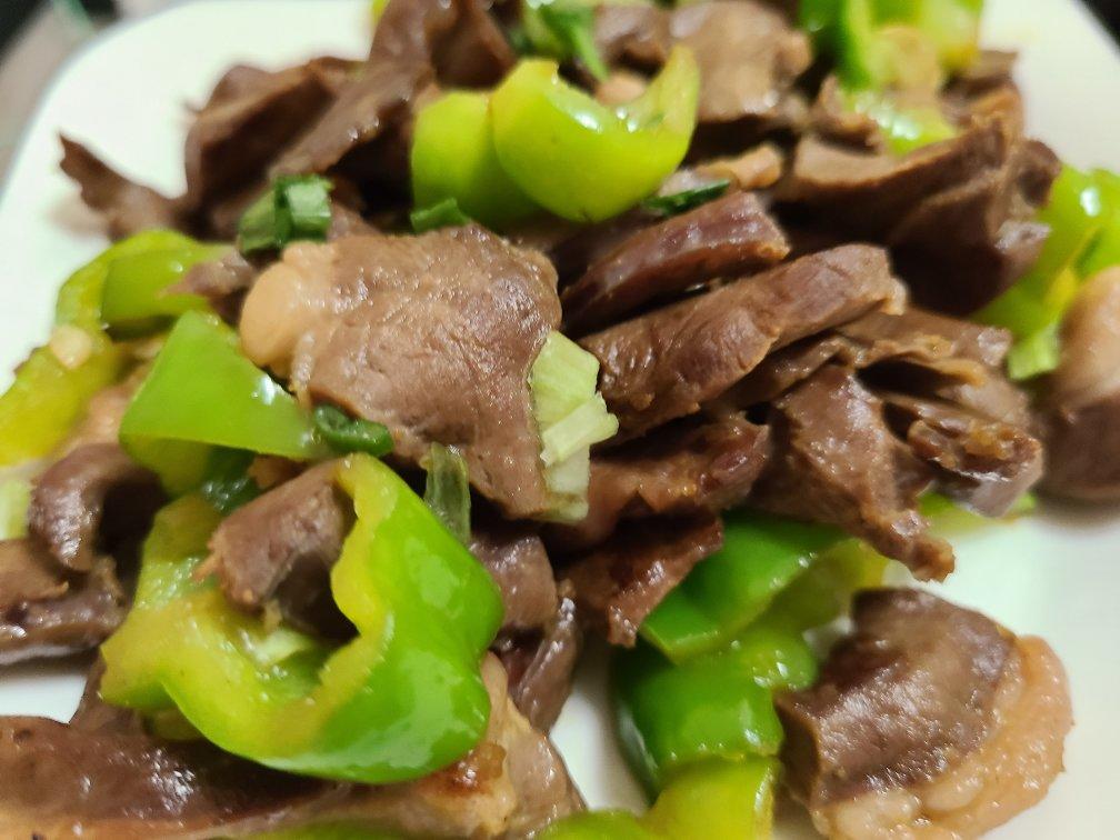 梓瓜的一人食做的家常菜9260辣炒猪心60不老不腥越嚼越香