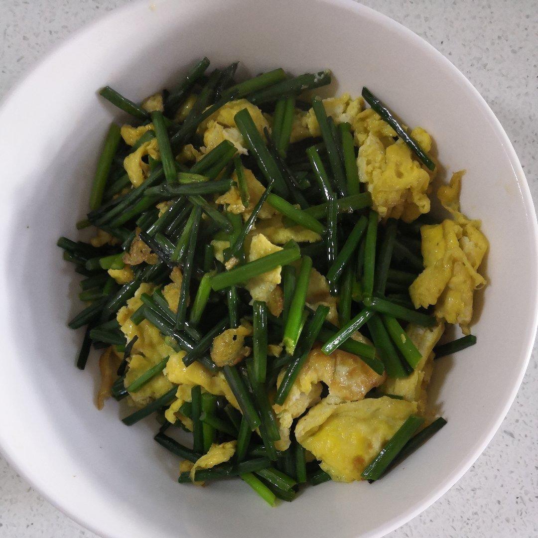 韭菜苔炒鸡蛋