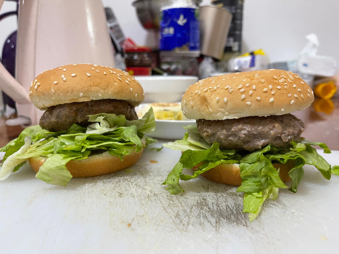 常备餐之好吃多汁的汉堡牛肉饼