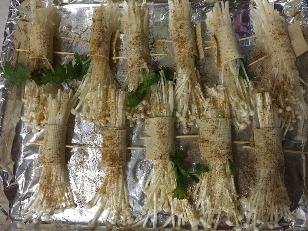 烤豆腐皮卷金针菇