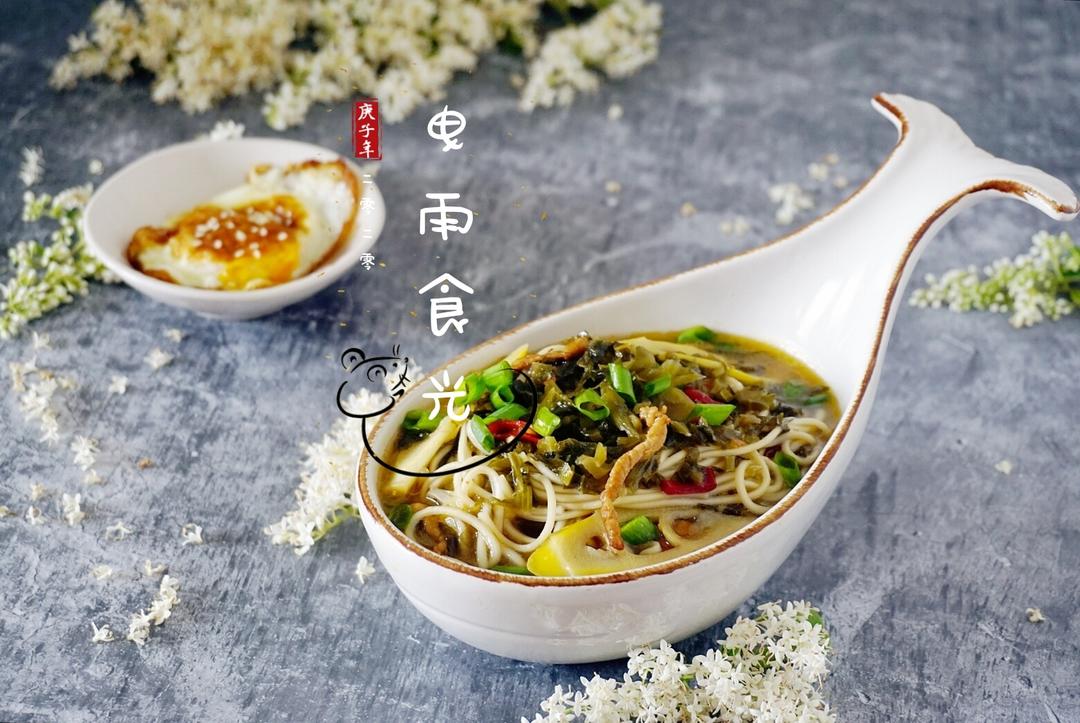 舌尖上的春天之雪菜肉丝春笋面