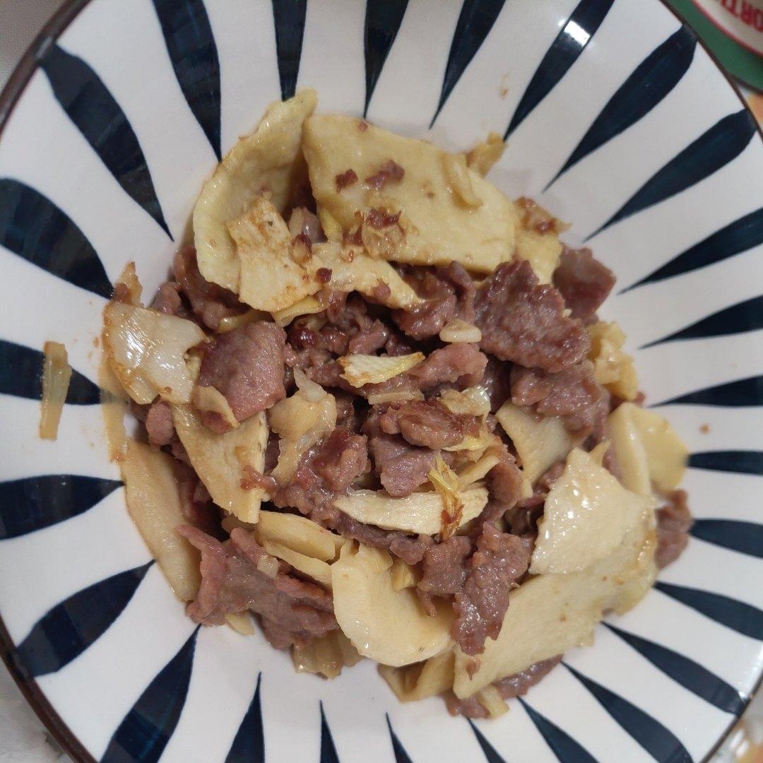 下饭神器又来了，试试这道春笋炒牛肉！！
