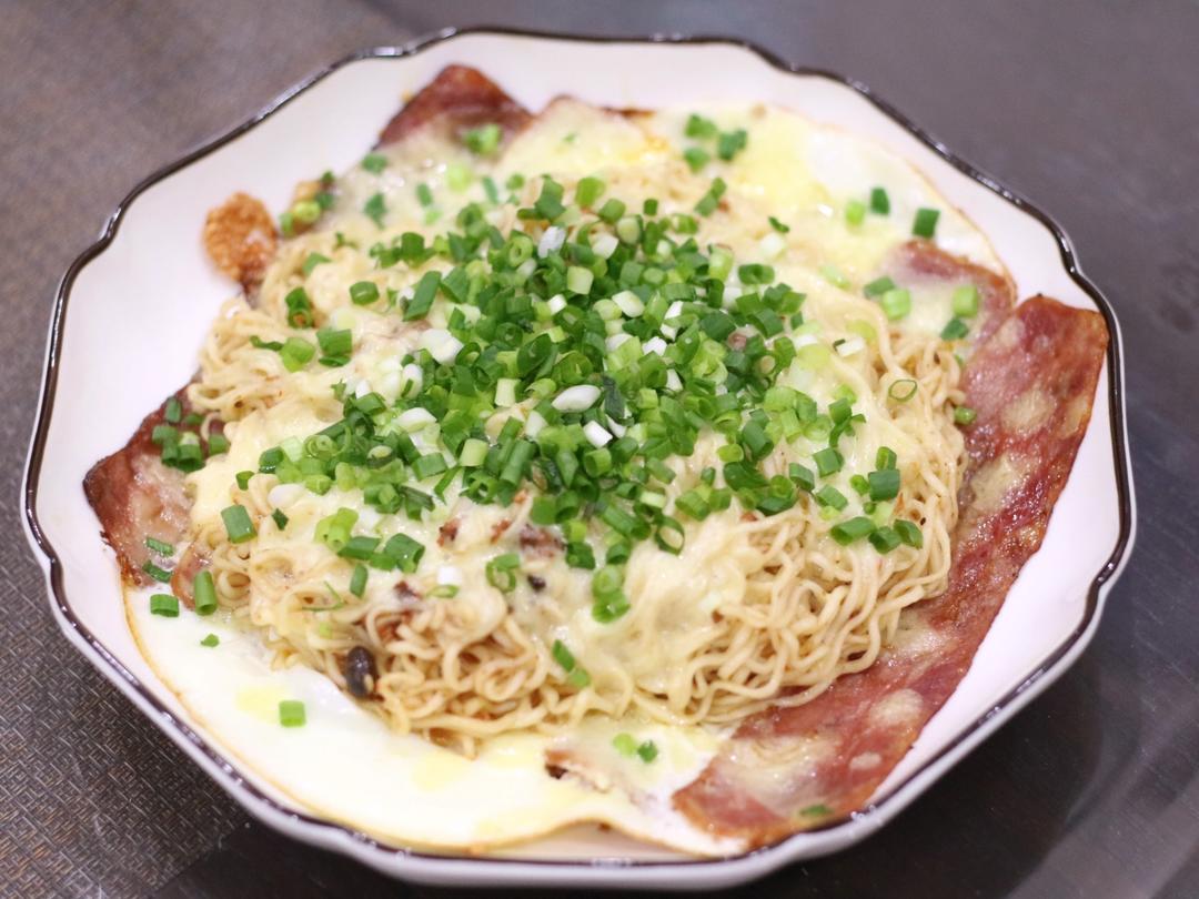 芝士焗方便面
