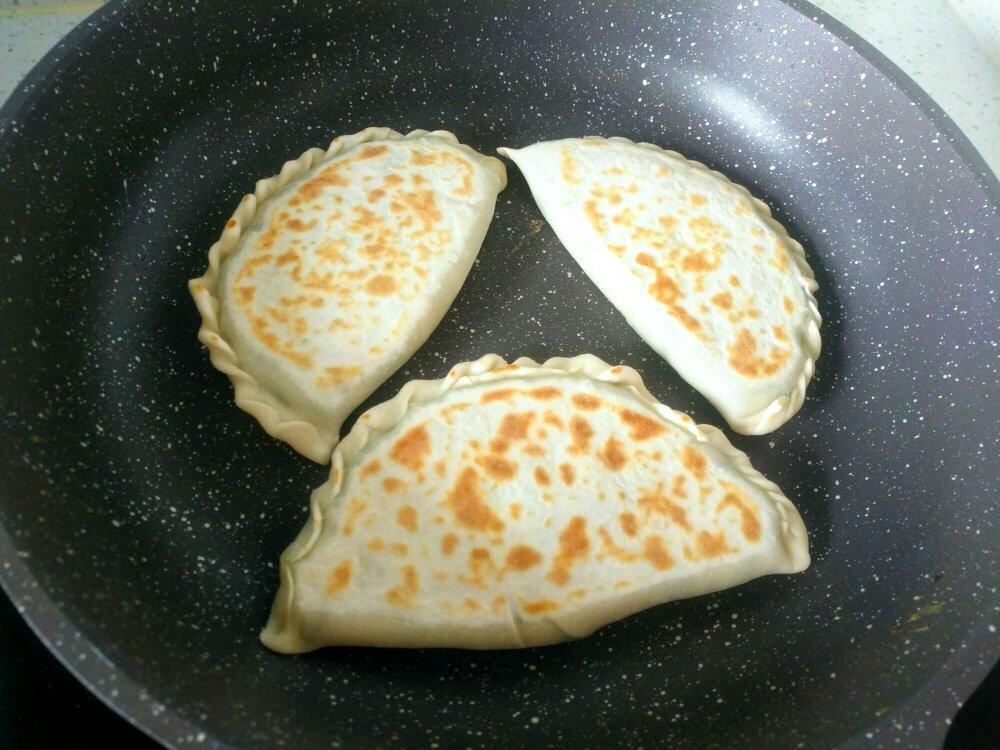 韭菜鸡蛋虾仁饺子