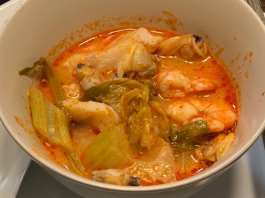 仁当牛肉配冬阴功汤 Beef Curry & Thai Tom Yum Soup