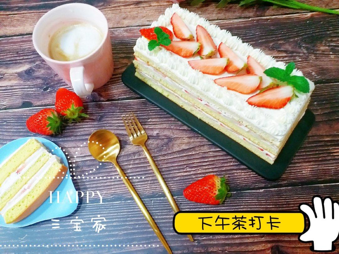 草莓城堡蛋糕