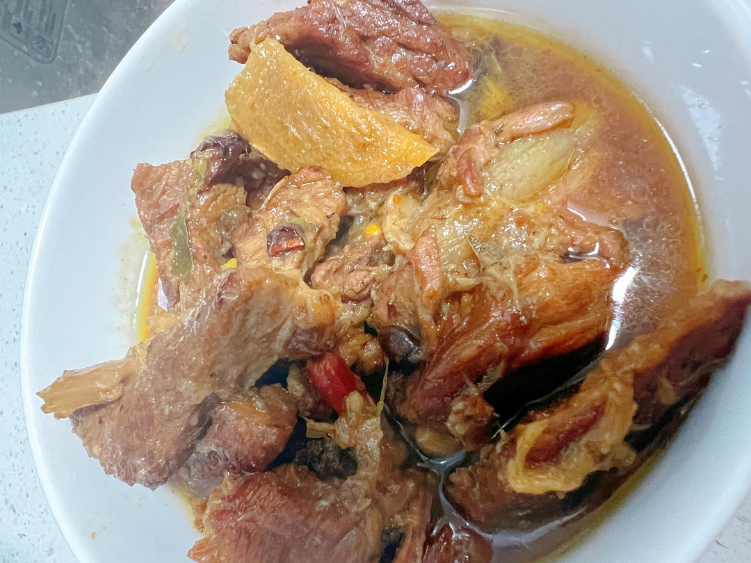 红烧牛肉(家庭版最好吃简单教程)