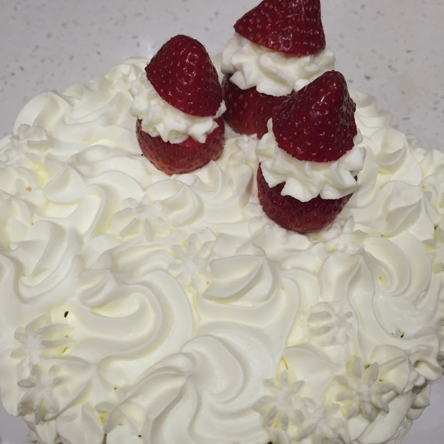 小清新草莓奶油戚风蛋糕裱花蛋糕