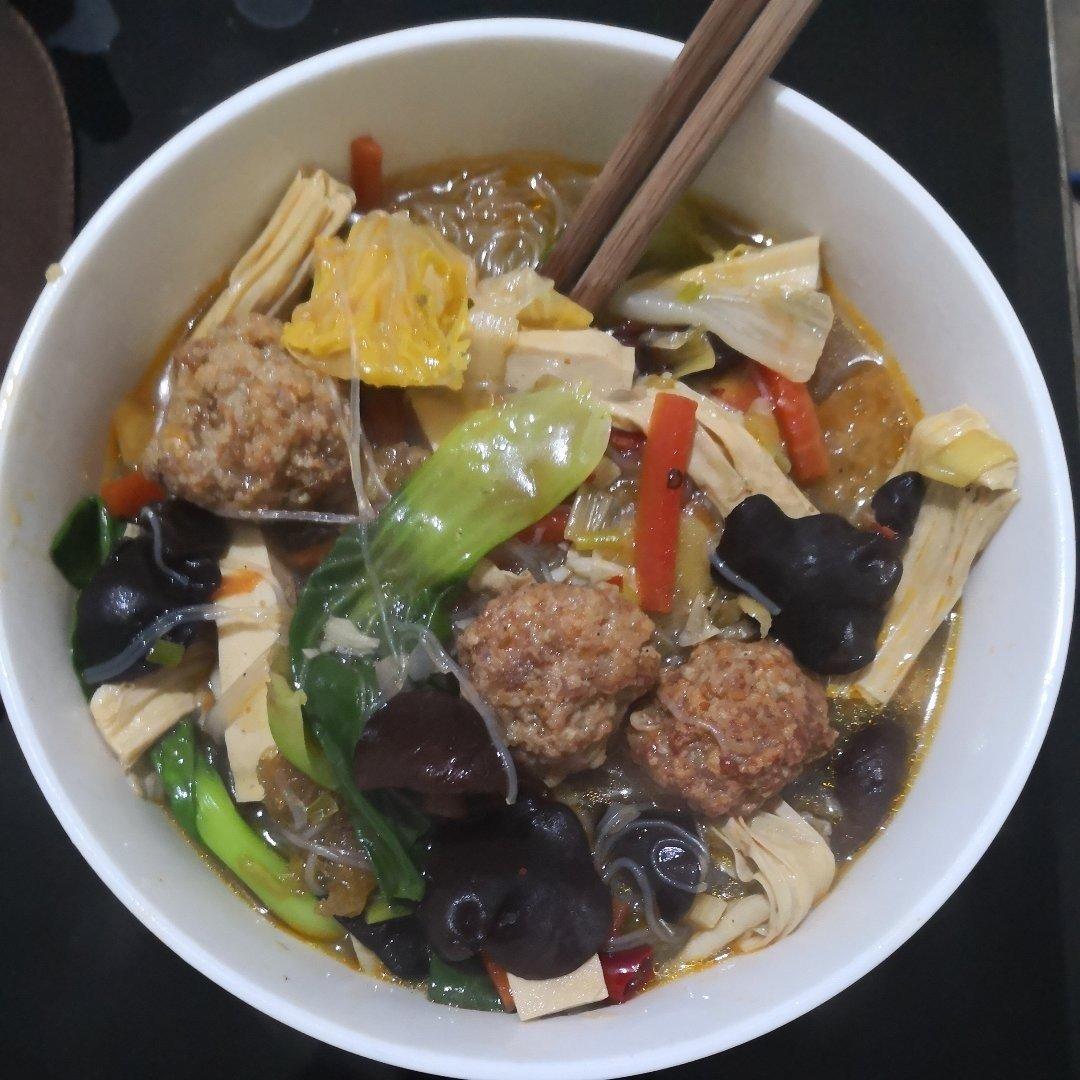 夜游神 ★做的陕西丸子烩菜(西安回民街清真小吃)