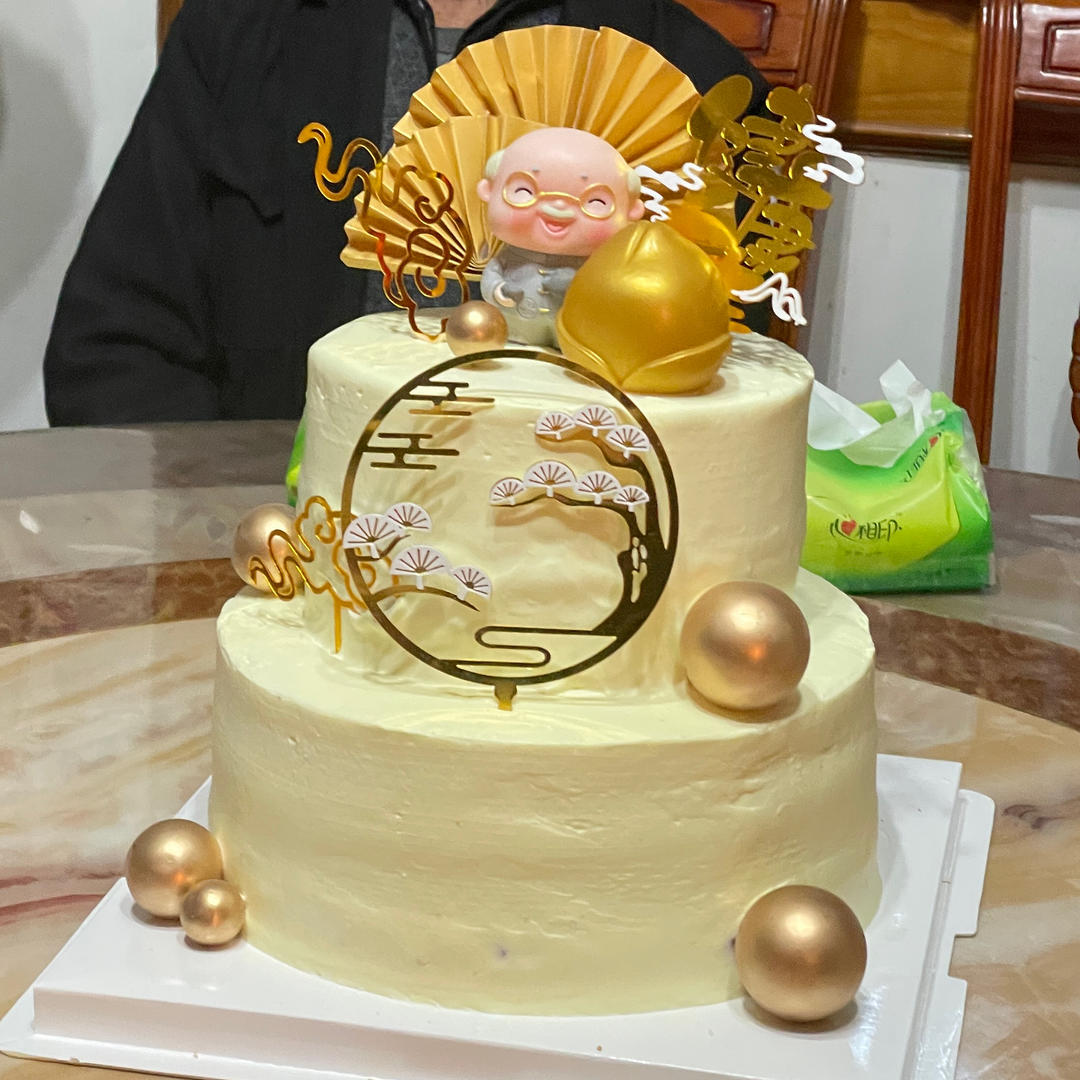 （制作时长5分钟左右）简单粗暴的做一只戚风｜视频及gif