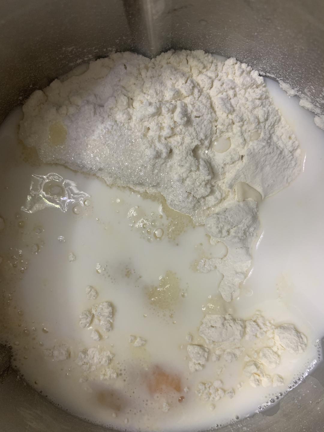 纯奶手撕吐司的做法 步骤1