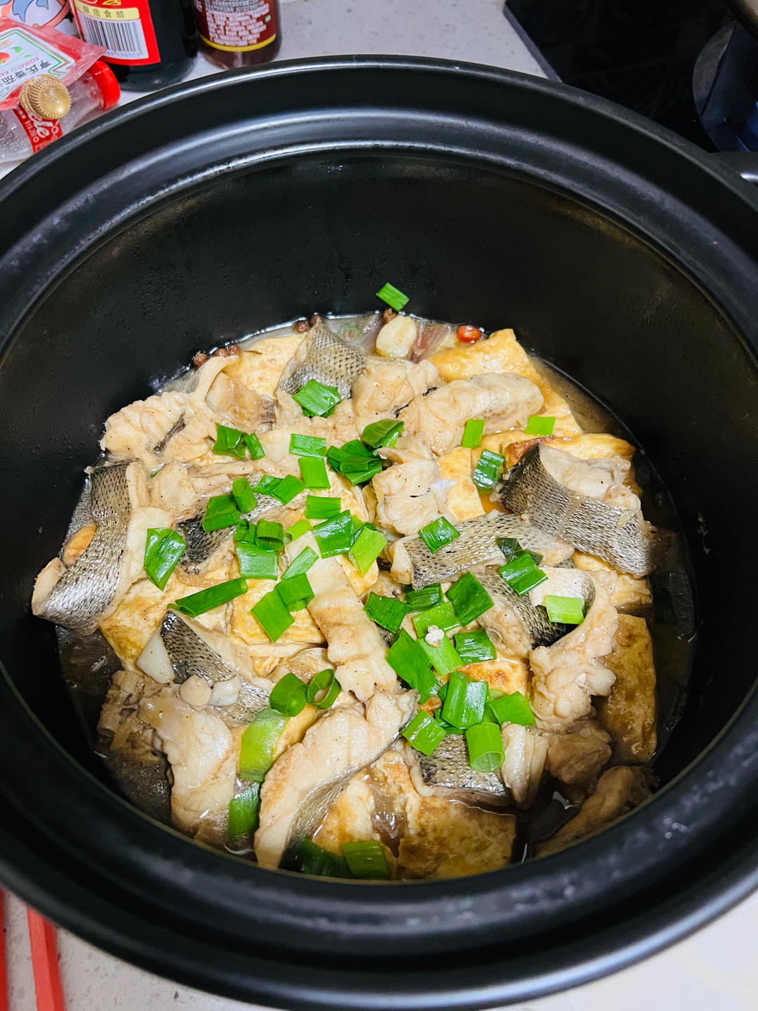 鲜嫩豆腐鲈鱼煲